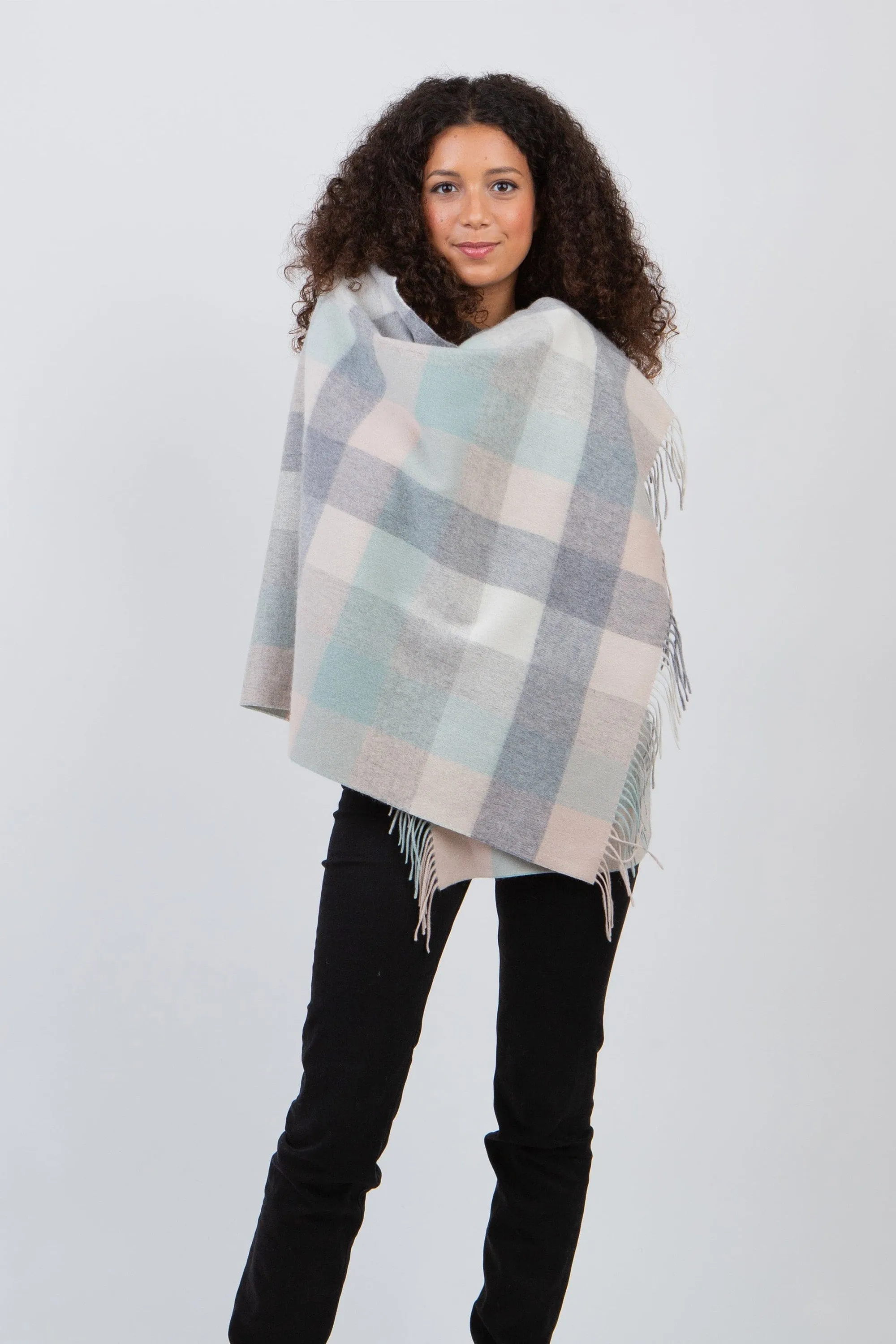 5 Square Check Lambswool Stole - Brume