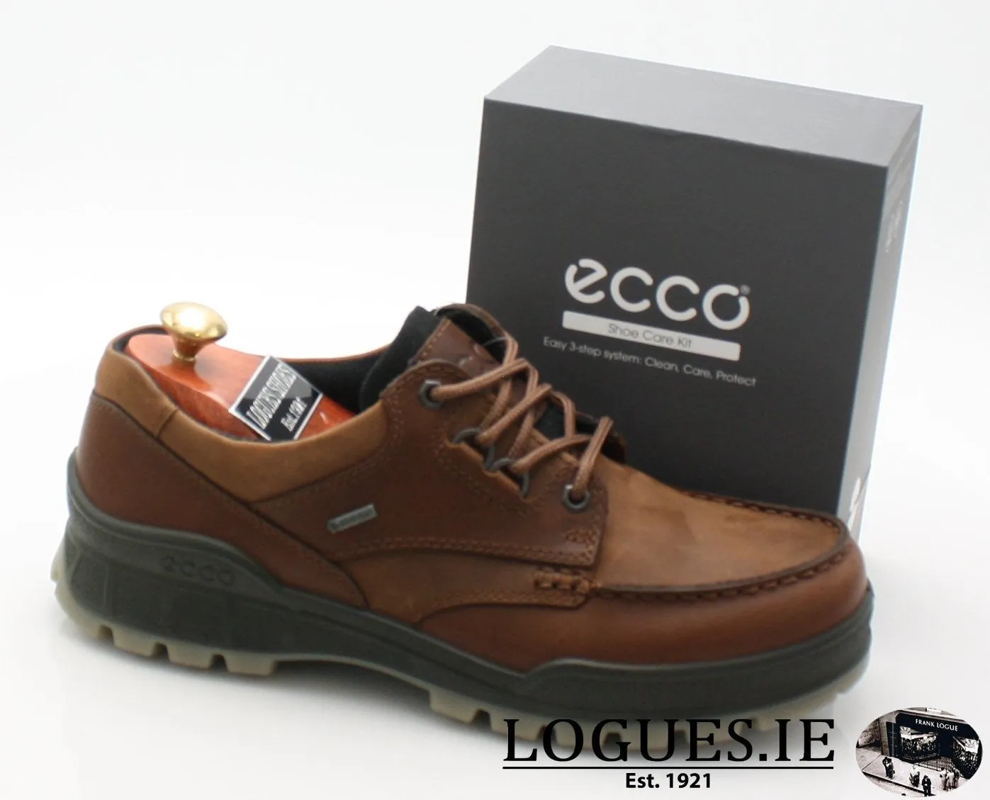 831714 ECCO TRACK 25  SHOES