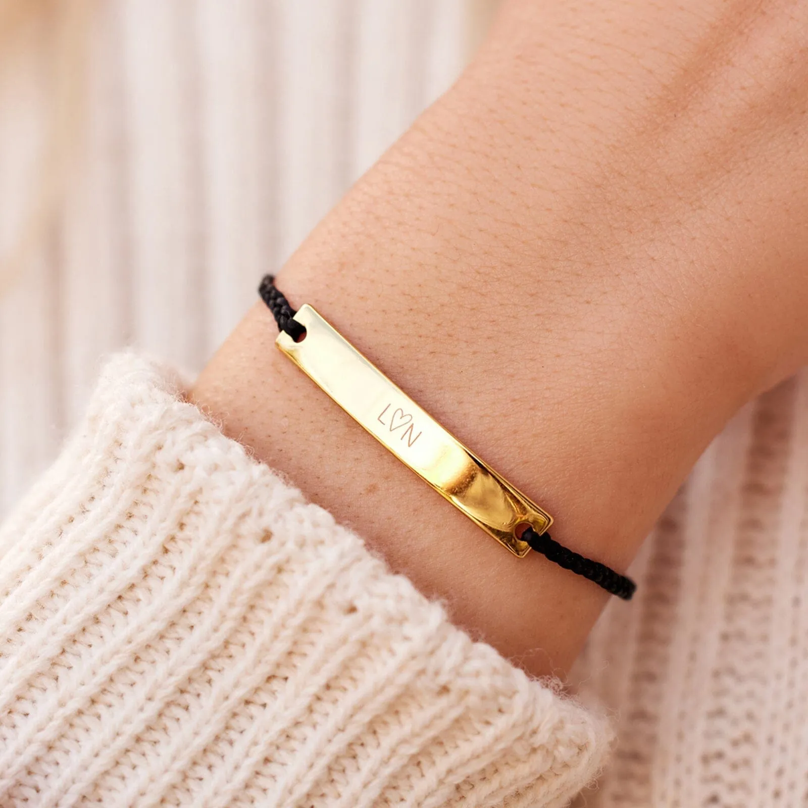 Engravable Bar Bracelet