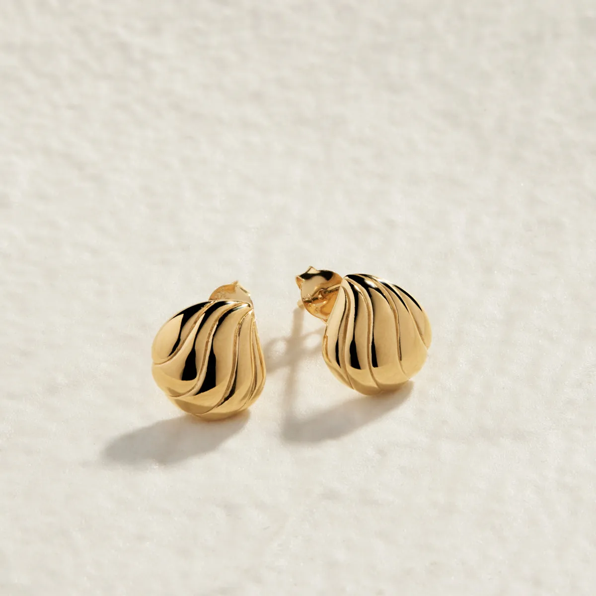 Murmur Stud Earring